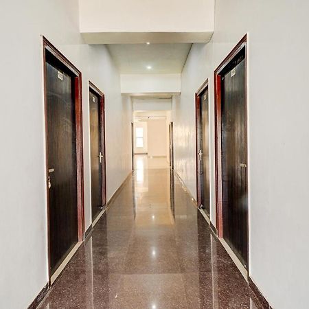 Oyo 72429 New Abhinandan Hotel Amroha Екстериор снимка