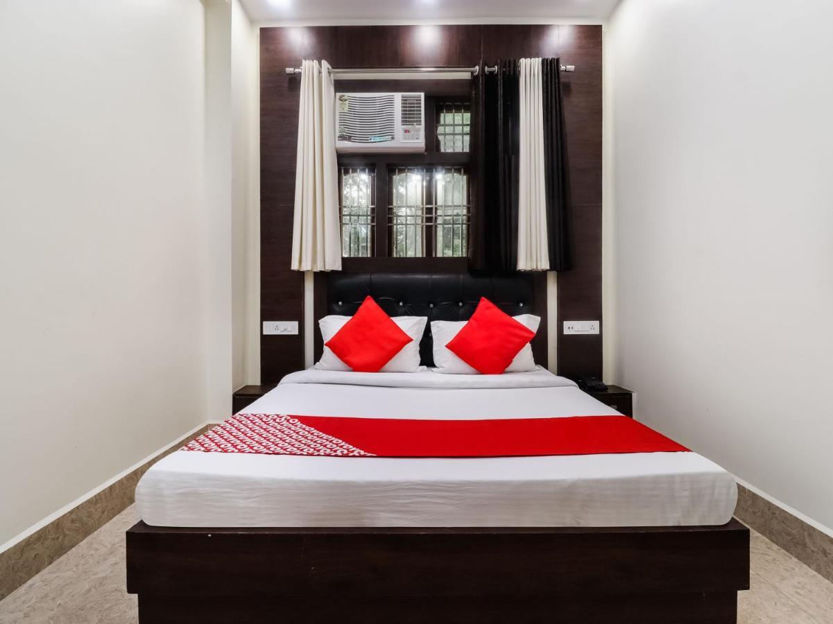 Oyo 72429 New Abhinandan Hotel Amroha Екстериор снимка