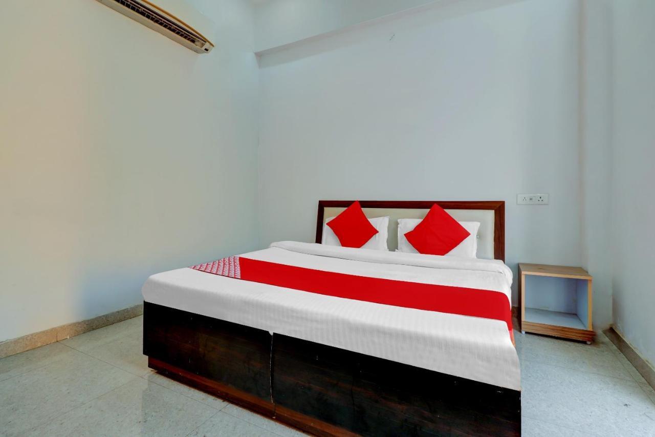 Oyo 72429 New Abhinandan Hotel Amroha Екстериор снимка