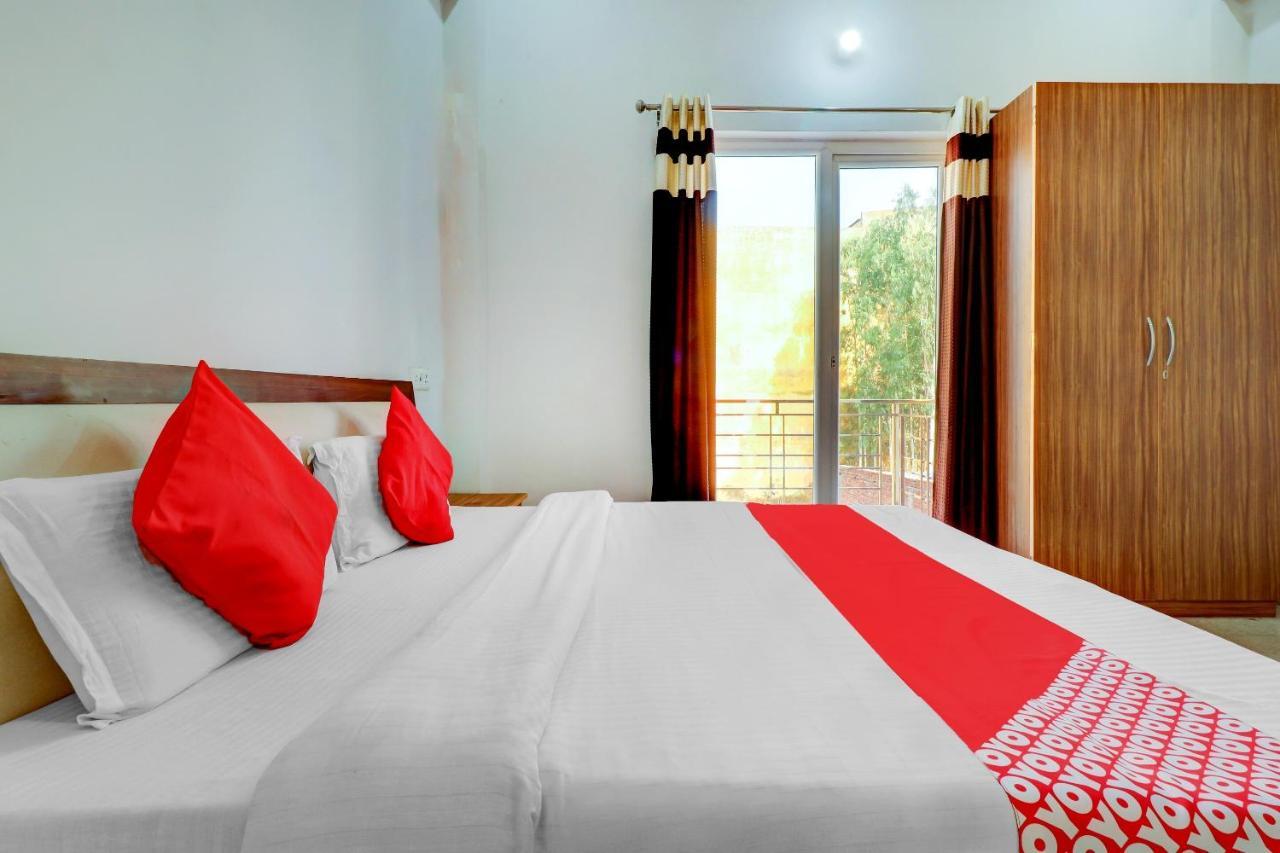 Oyo 72429 New Abhinandan Hotel Amroha Екстериор снимка