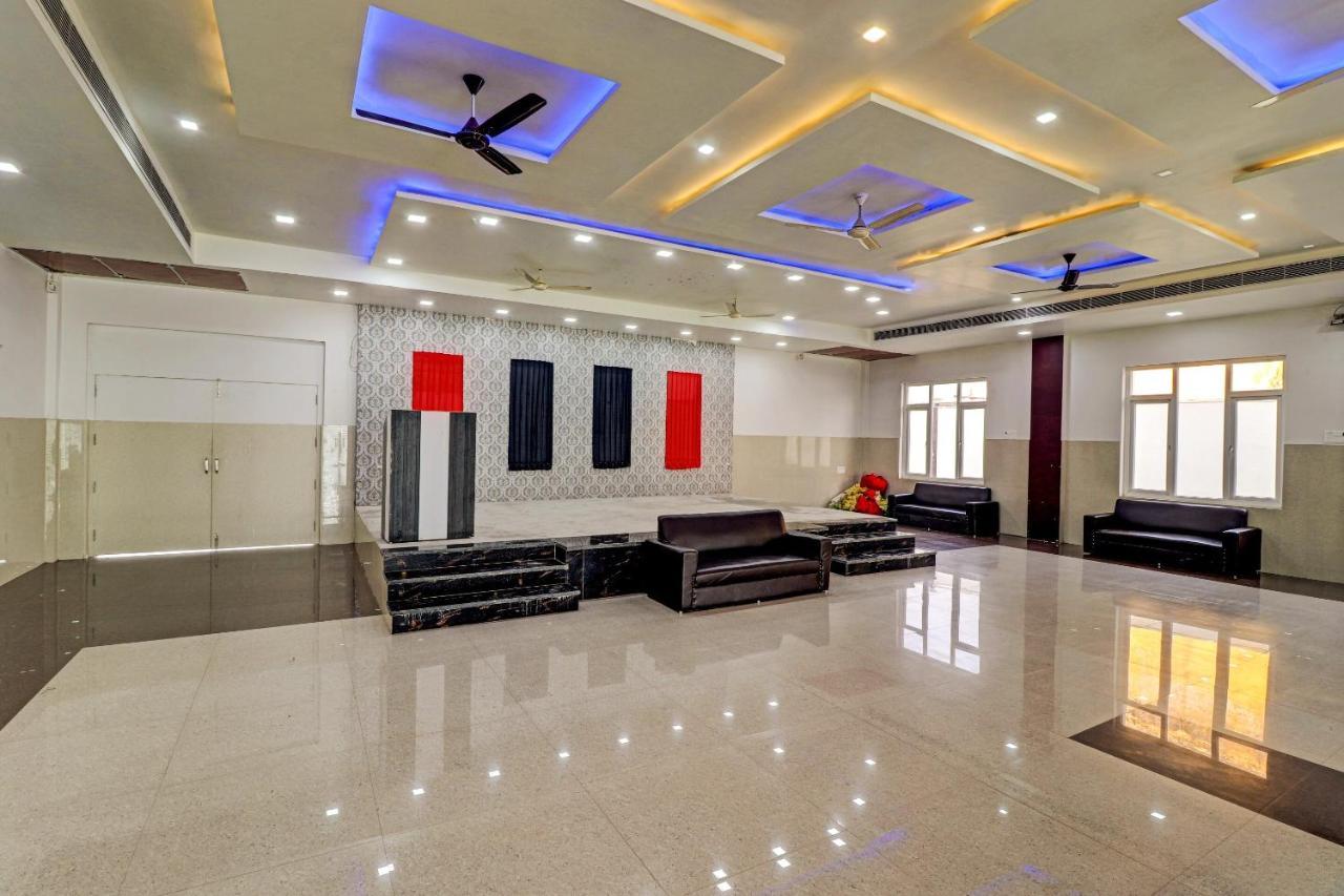 Oyo 72429 New Abhinandan Hotel Amroha Екстериор снимка