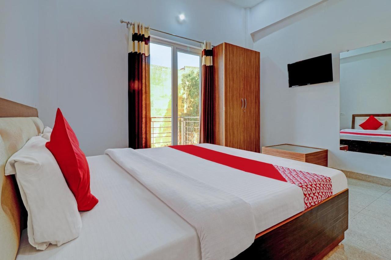 Oyo 72429 New Abhinandan Hotel Amroha Екстериор снимка